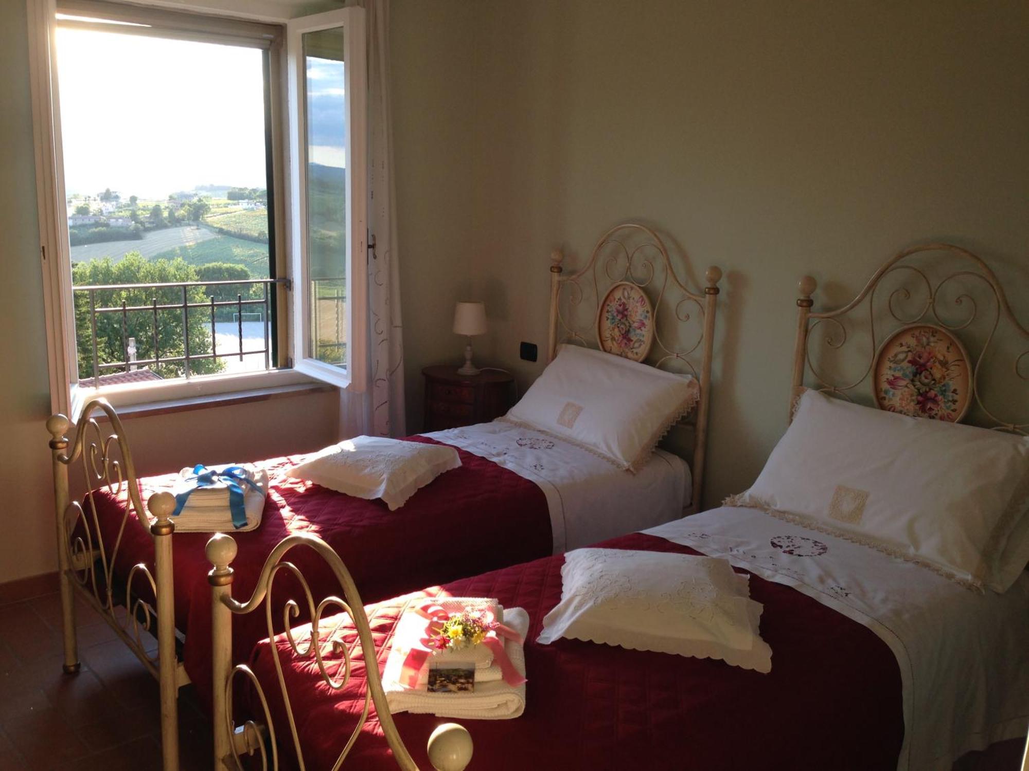 Bed and Breakfast La Terrazza Fio...Rita Ripa Zewnętrze zdjęcie