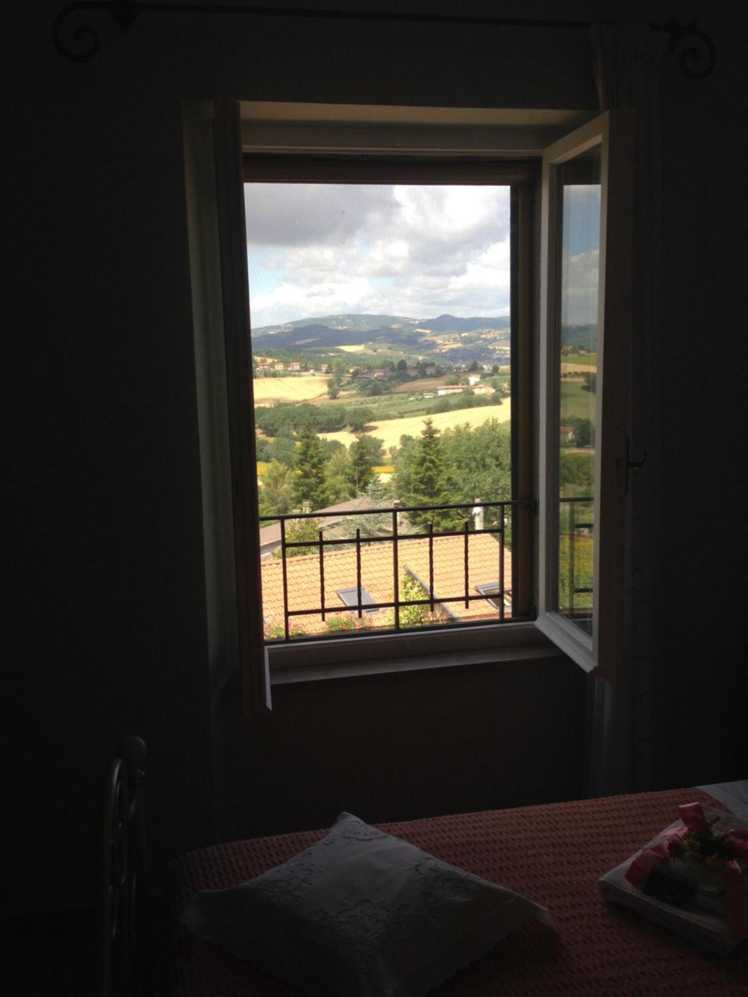 Bed and Breakfast La Terrazza Fio...Rita Ripa Zewnętrze zdjęcie